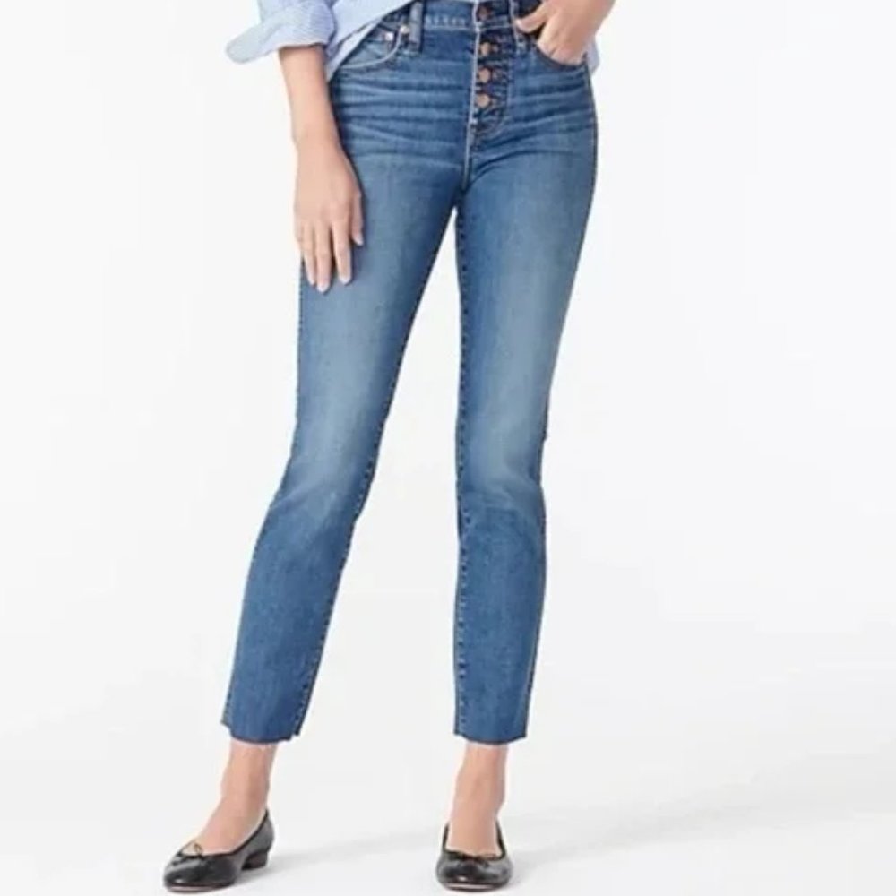 J.Crew button front straight jeans size 26P. Excellent condition!!